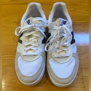 New Balance 300 Like New